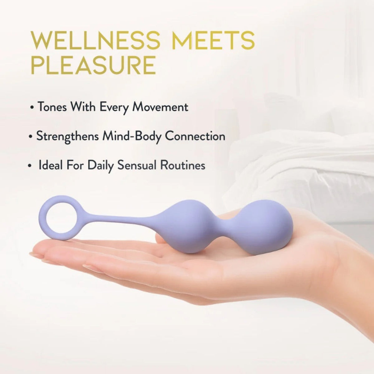 Hand resting beneath the Delice Chéri Kegel trainer, emphasizing muscle tone with every movement and strengthened mind-body connection.