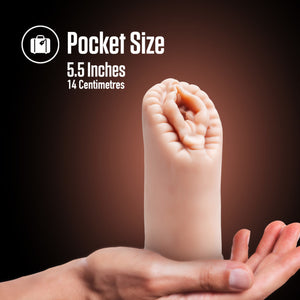 Feature icon for Pocket Size: 5.5 Inches 14 centimetres. Below an image of the blush EnLust Alyssa Stroker standing up on the palm of a hand.