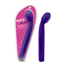 Charger l&#39;image dans la galerie, On the left side of the image is the product packaging. On the packaging is the Sexy things brand logo, product name: G Slim, product features: Multispeed vibrations; Body safe - Phthalate free; Waterproof, and the product packaged through clear packaging. Beside the packaging is the product, standing vertical on it handle.