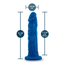 Load image into Gallery viewer, blush The Realm Draken Snap On Dildo insertable width: 3.8 centimetres / 1.5 inches; Product length: 19.1 centimetres / 7.5 inches; Insertable length: 17.2 centimetres / 6.75 inches.