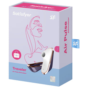Front of the package from the top are the Satisfyer logos, on the left side is an icon with a hand bag (indicating travel size), on the bottom left is product name Traveler Air Pulse Stimulator, on the right side is the product facing front side with the cover off, and visible controls. On the bottom right is a mark for 15 year guarantee. On the right side of the package is written Air Pulse Stimulator, and a tag sticking out from the back with the SF logo.